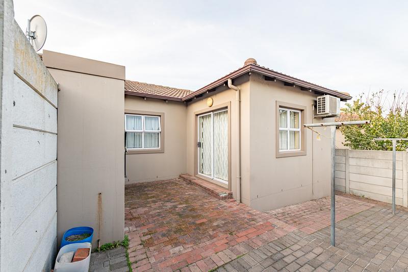 3 Bedroom Property for Sale in Brackenfell South Western Cape